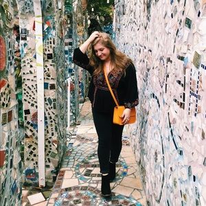 Meet your Posher, Olivia